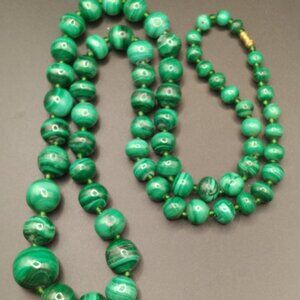 Vintage Genuine Green Malachite Stone Graduated 26'' Necklace